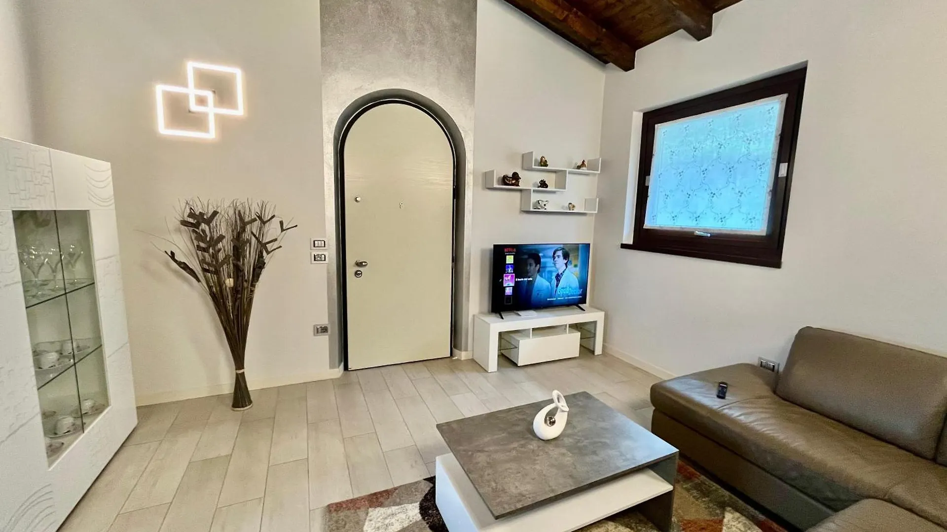 Il Bacio Del Sole Apartment Lovere Italy